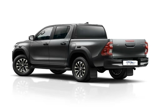 4X4 Pickup Truck Χρησιμοποιούμενη Toyota Hilux με πολυσύνδεση πίσω ανάρτηση και προβολείς LED