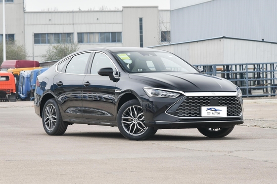 Μέγιστη ισχύς 150-200Ps BYD Qin Plus Dm-I Υβριδικό ηλεκτρικό όχημα Sedan Αριστερό τιμόνι