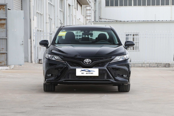 2018 Toyota Camry Χρησιμοποιημένο αυτοκίνητο με προβολείς LED Δυοκινητήριος Peak μοντέλο και 5 θέσεις