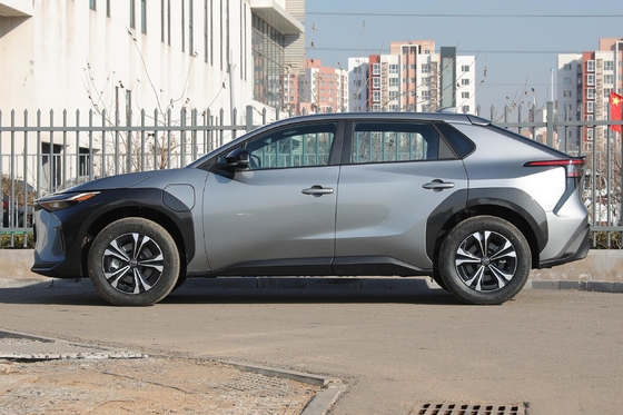 2023 Toyota Bz4X Long Range Ηλεκτρικό αυτοκίνητο SUV Χρησιμοποιείται με πίσω κάμερα και ηλεκτρικό
