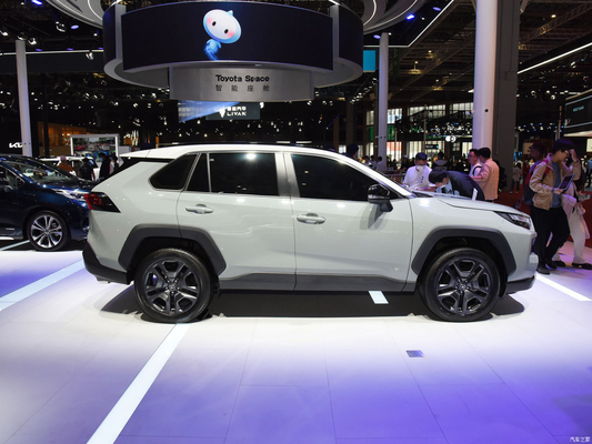Μέγιστη ροπή Nm 200-300Nm Toyota RAV4 5 θυρών 5 θέσεων 2020 Rva4 Fuel Compact SUV αυτοκίνητα