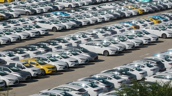 Πολυλειτουργικό τιμόνι 2023 Xpeng X9 Euro VI 4WD 7 θέσεων MPV Ηλεκτρικό αυτοκίνητο