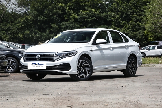 Volkswagen Sagitar Βενζινοκίνητο αυτοκίνητο με συμβατικό καύσιμο 4 πόρτες 5 θέσεις
