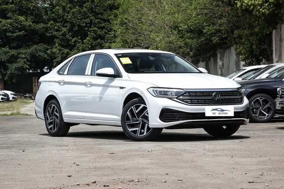 Volkswagen Sagitar Βενζινοκίνητο αυτοκίνητο με συμβατικό καύσιμο 4 πόρτες 5 θέσεις