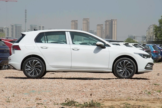 Δεύτερο χέρι Volkswagen Golf Βενζινοκίνητο οχήμα με στεγνό κιβώτιο μετάδοσης διπλού συμπλέκτη