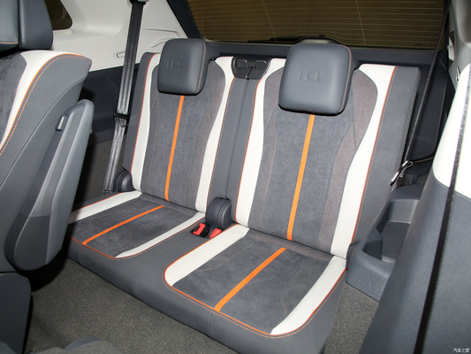 Μεγάλη διασκέδαση ID6 Crozz EV SUV Μέγιστη ροπή Nm 400-500Nm για ακατάπαυστες περιπέτειες