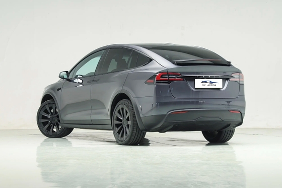 Ηλεκτρικό αυτοκίνητο Tesla Model X με μέγιστη ισχύ 150-200Ps και μπροστινό 4 πίσω 4 ραντάρ