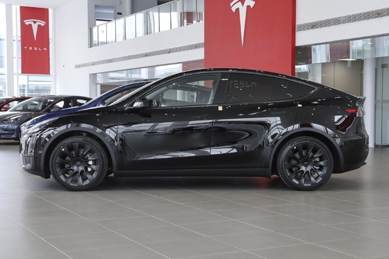 Ηλεκτρικό φρένο στάθμευσης Tesla Model Y Χρησιμοποιούμενη ενέργεια Ηλεκτρικό αυτοκίνητο με μπροστινό 4 πίσω 4 ραντάρ