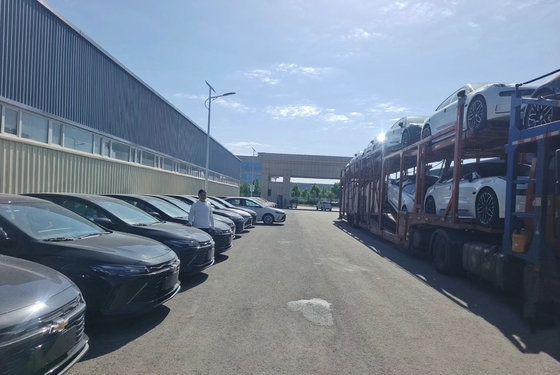Το χαμηλότερο Chevrolet Monza 2023 1.5 Sedan με πολυσύνδεση πίσω ανάρτηση στην αγορά