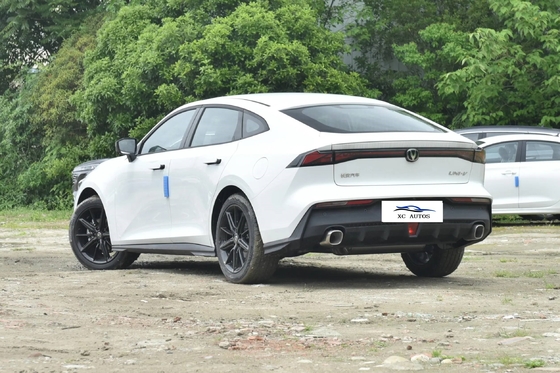 Τσανγκάν Γιουνίβ 5 θυρών 5 θέσεων Hatchback Το ηλεκτρικό υβριδικό όχημα με αριστερό τιμόνι