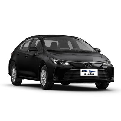 2023 αριστερό σεντάν Toyota Corolla με αριθμό 8 μπροστά