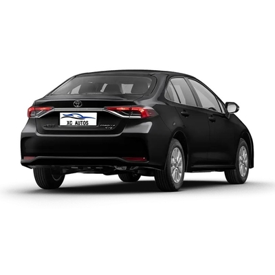 2023 αριστερό σεντάν Toyota Corolla με αριθμό 8 μπροστά