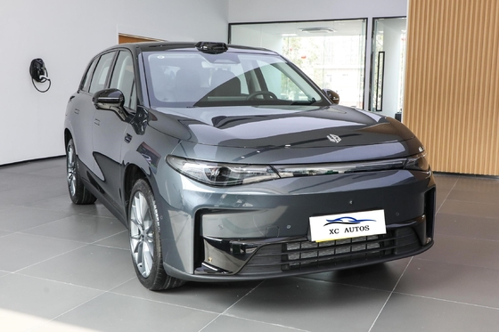 Το Leapmotor C01 2023 μοντέλο 525 Comfort High Speed EV Car με μπροστινό 4 πίσω 4 ραντάρ