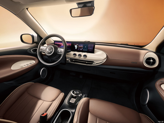 Wuling Bingo EV Car Hatchback με ρυθμιστικό ηλεκτρικού καθίσματος οδηγού R15 Μέγεθος ελαστικού