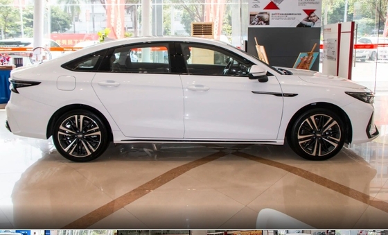 2023 Chery ARRIZO 8 Chi Compact Αυτοκίνητο Βενζίνη 7 ταχυτήτων Δύο συμπλέκτης 2.0T 254hp L4 κατασκευασμένο