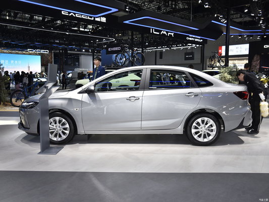 Μεγάλη αξία Chevrolet Monza 1.5L Βενζίνη Βενζίνη αυτοκίνητο Sedan 5 πόρτες 5 θέσεις δερμάτινα καθίσματα
