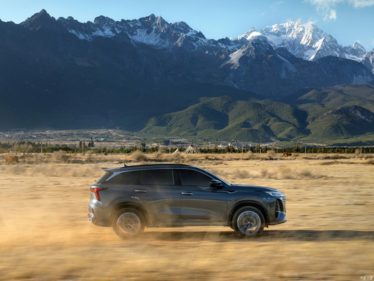 Τσανγκάν Cs75 Plus Βενζίνη SUV Αριστερό χειροκίνητο 150-200Ps Μέγιστη ισχύς δερμάτινα καθίσματα
