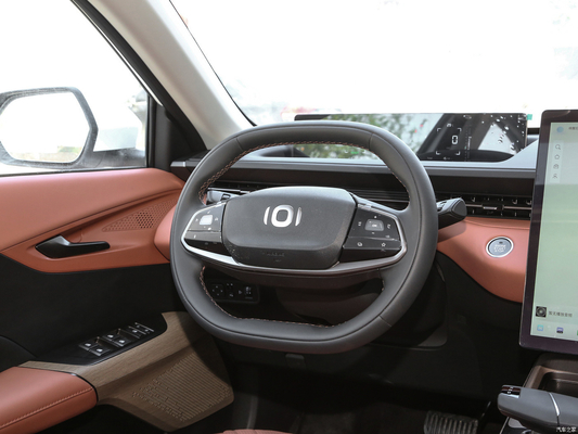 Τσάνγκαν Τσιουάν Α05 EV Sedan Υβριδικό αυτοκίνητο Μεγάλη αξία και 5 πόρτες 5 θέσεις δομή του σώματος
