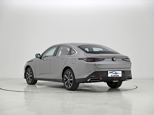 2024 CHANGAN Τρίτη γενιά Eado 5 θυρών 5 θέσεων Βενζινοκίνητο 1.5T FWD Euro VI
