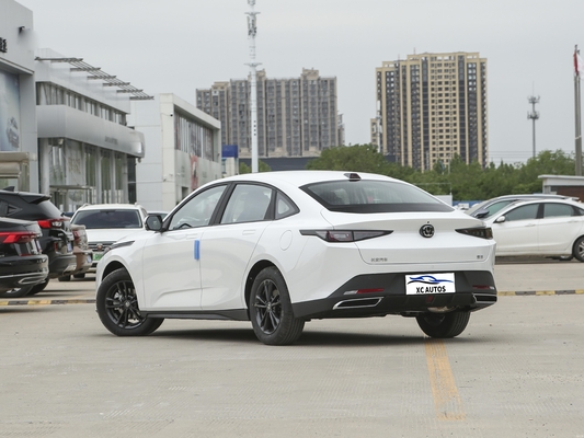 2023 Changan Yida Gdi Dct Flagship Model 5 Seat Sedan με κινητήρα 1.5T και κάμερα LED