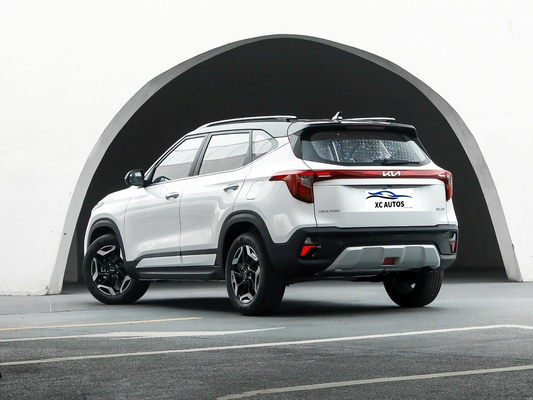 2022 Kia Seltos 2023 5 θέσεις Βενζινοκίνητο SUV Seltos Συσκευές με 4385x1800x1650MM Μέγεθος