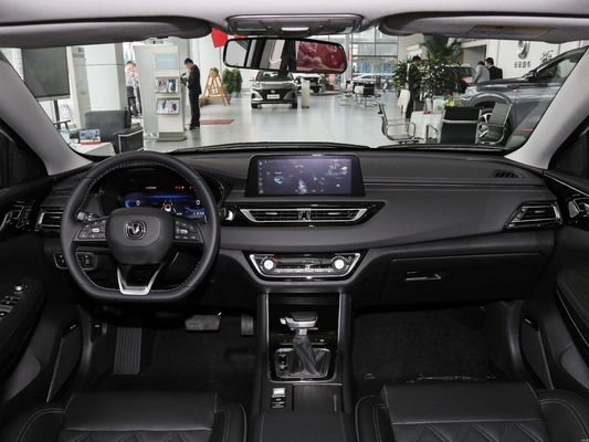 Σύντομο 2022 Changan Ruicheng CC 1.4T DCT Sedan με μπροστινή ανάρτηση Macpherson