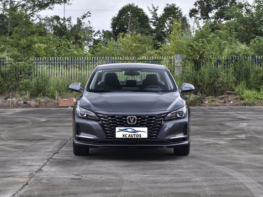 Το 2023 Changan RAETON PLUS Euro VI Emission Sedan με R16 Gas/Benzin και δερμάτινα καθίσματα