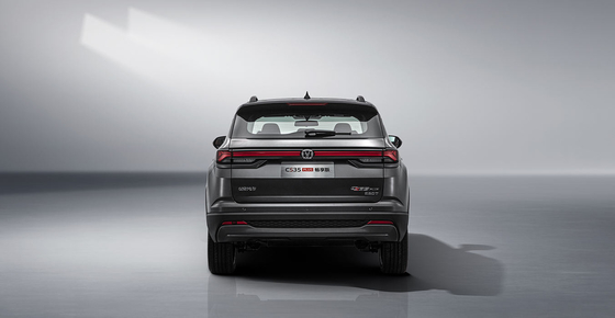 Βενζίνη Changan Cs35 Plus 5 πόρτες 5 θέσεις SUV Αριστερό τιμόνι Αυτο-υπολείμματα για αυτοκίνητα