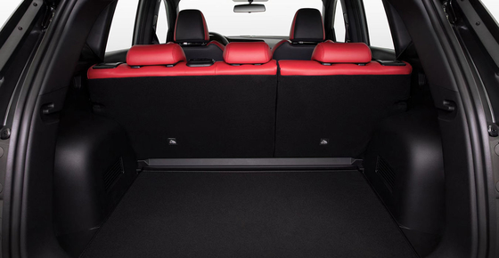 Βενζίνη Changan Cs35 Plus 5 πόρτες 5 θέσεις SUV Αριστερό τιμόνι Αυτο-υπολείμματα για αυτοκίνητα