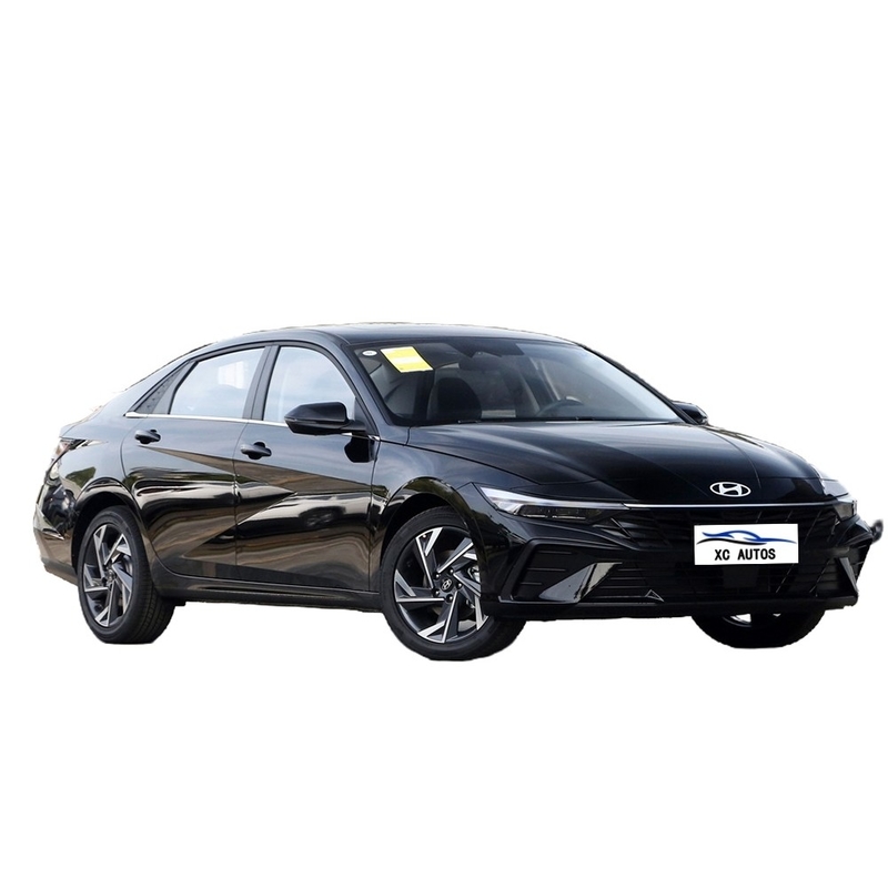 Το μοντέλο Hyundai Elantra 2024 με ηλεκτρικό σύστημα διεύθυνσης και L*W*H mm 4720*1810*1415